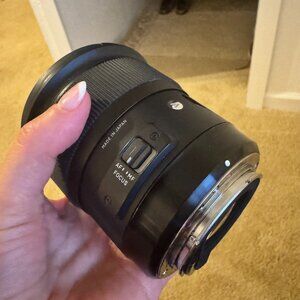 Sigma 24mm f/1.4 DG HSM